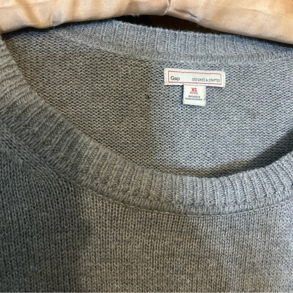 Gap Gray Knit Sweater with Lace Hem Size XS - Picture 5 of 5